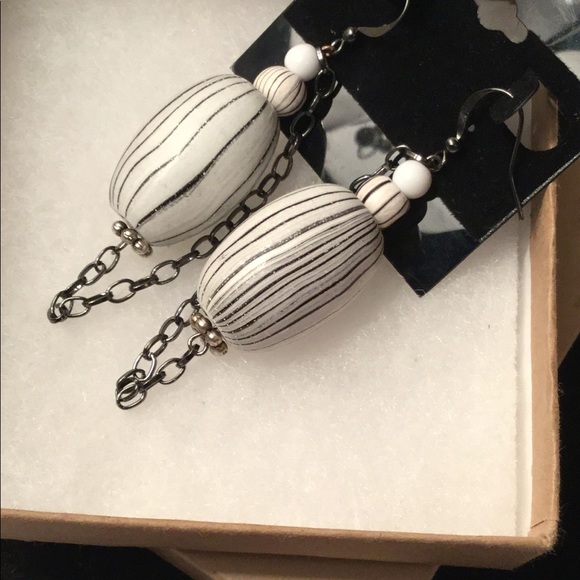 ‘Vintage Meets Modern’ Pewter Earrings - Picture 2 of 6